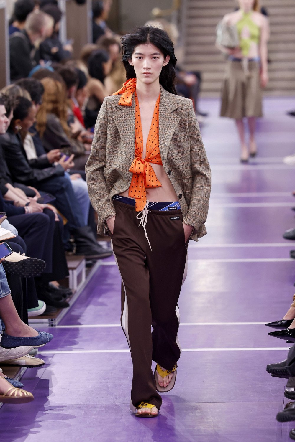 Miu Miu SS27 reescribe sus propios códigos para elevarlos