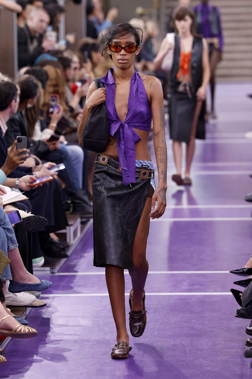 Miu Miu SS27 reescribe sus propios códigos para elevarlos