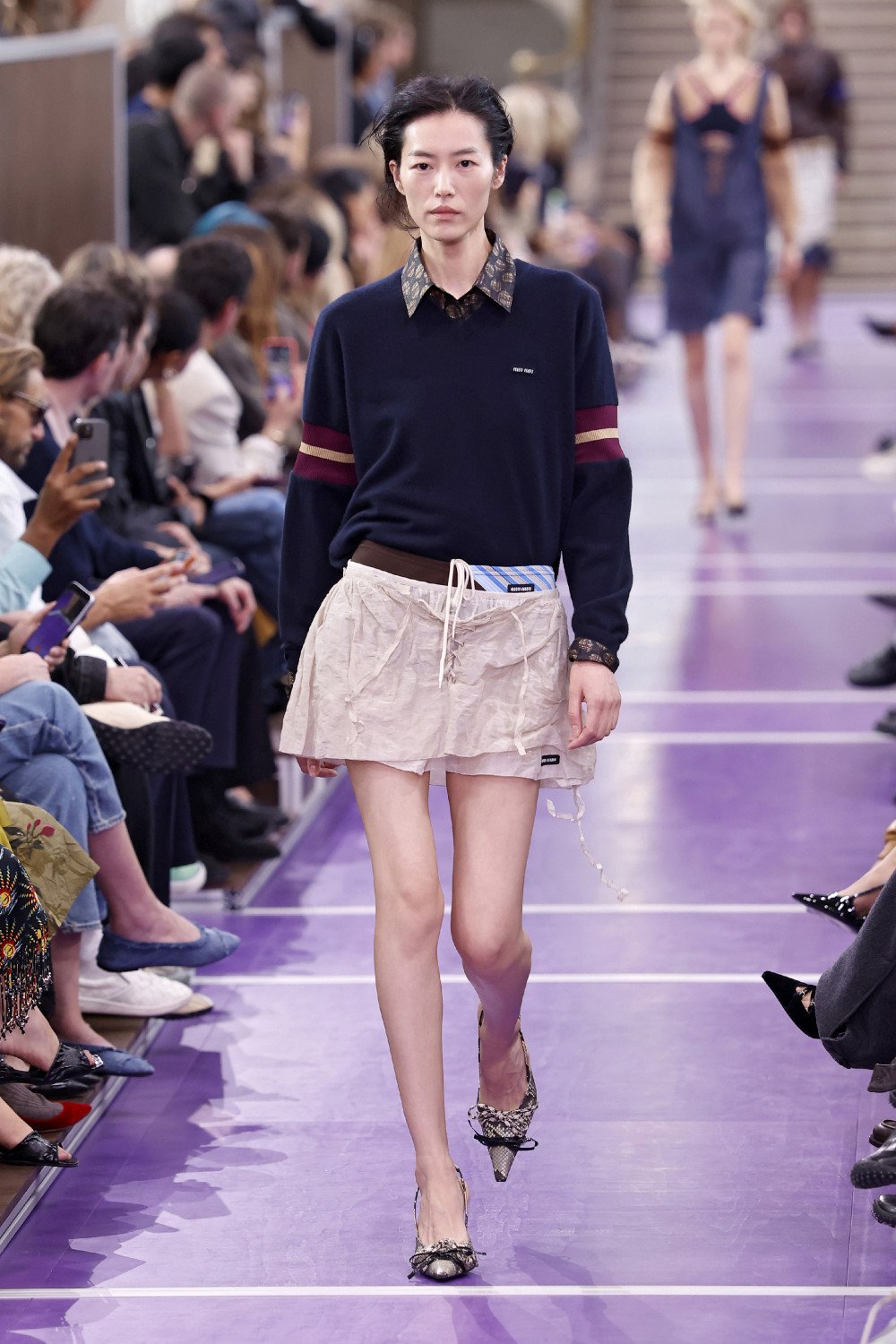 Miu Miu SS27 reescribe sus propios códigos para elevarlos
