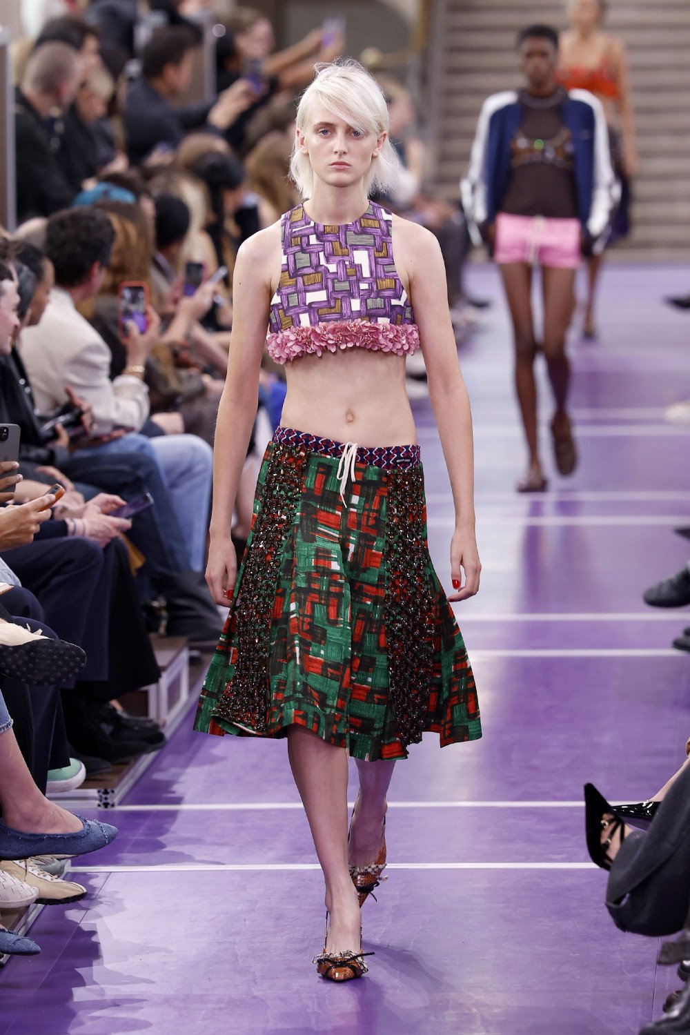 Miu Miu SS27 reescribe sus propios códigos para elevarlos