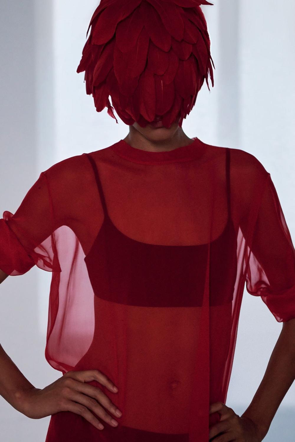 Phoebe Philo profundiza en su lujo arquitectónico para SS27