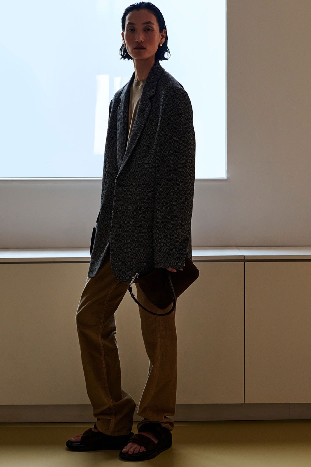 Phoebe Philo profundiza en su lujo arquitectónico para SS27