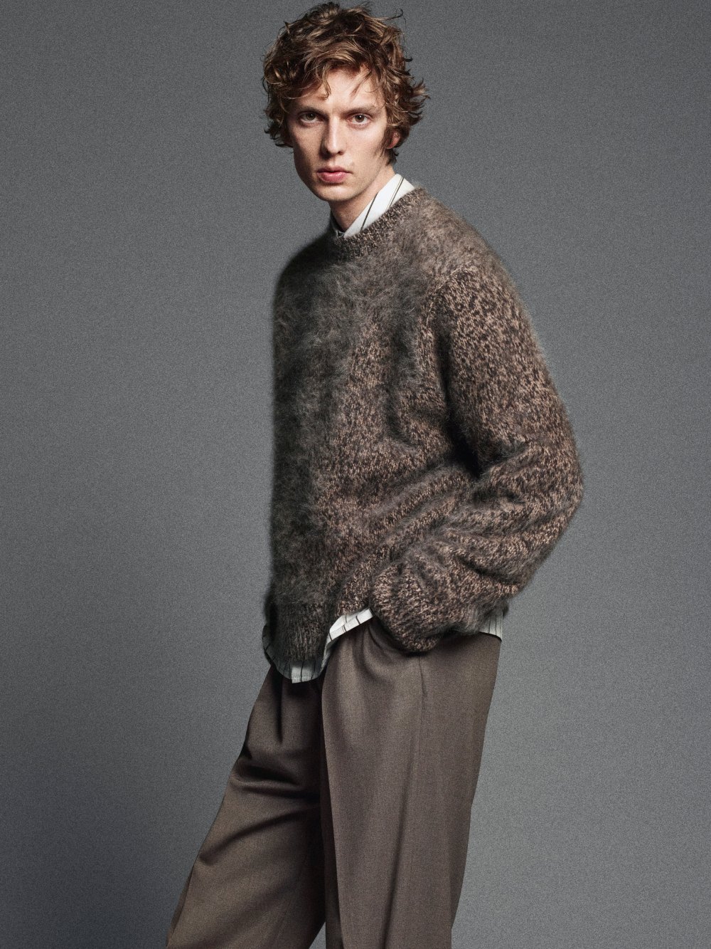 Renueva tu armario con los esenciales COS de cashmere