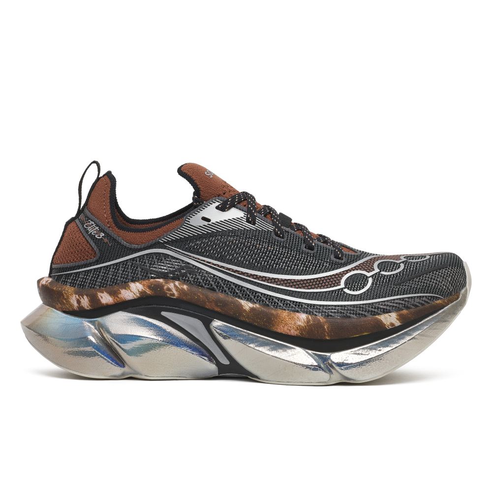 Saucony reimagina sus sneakers con un aire cowboy