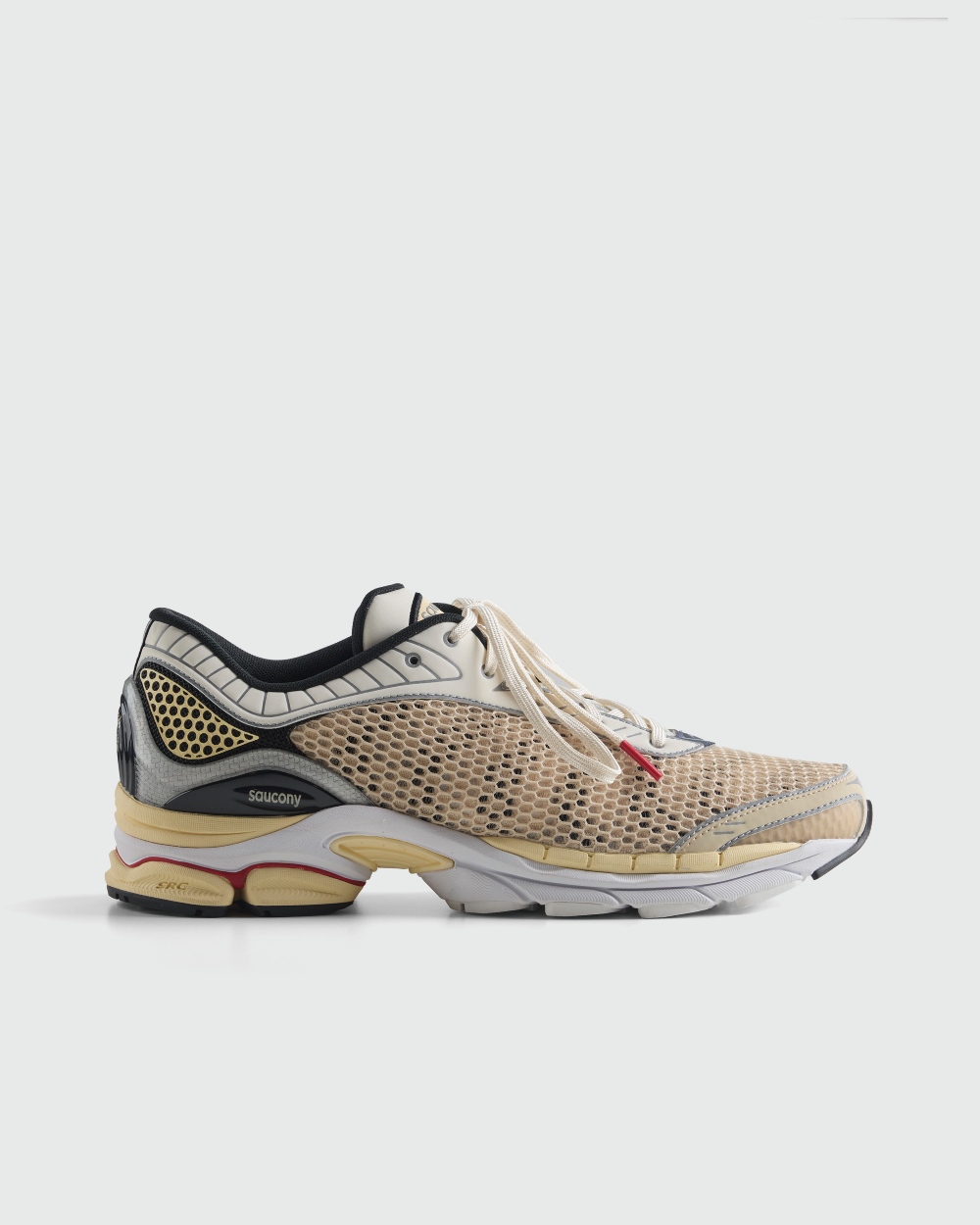 Saucony y Highsnobiety estrenan nuevas zapatillas urbanas