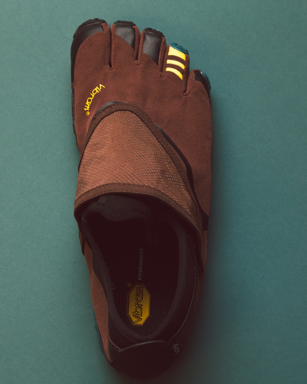 Vibram impermeabiliza sus zapatillas FiveFingers con HDry