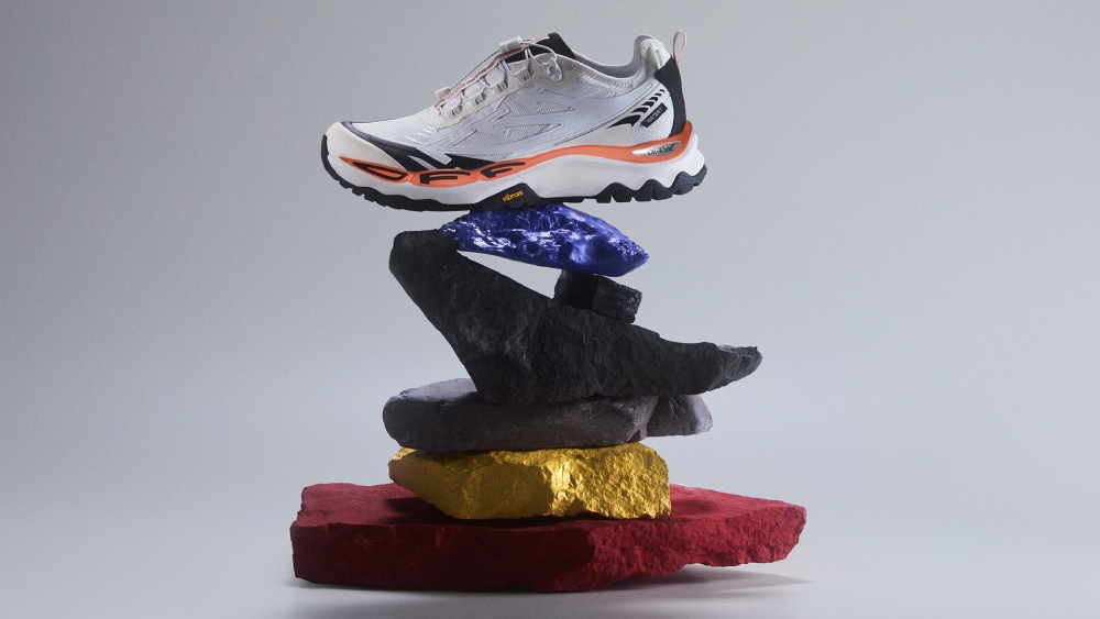 Off-White lleva sus runners al sendero con una suela Vibram