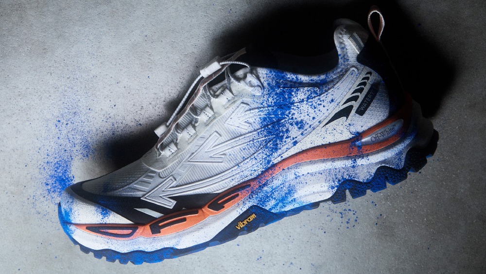 Off-White lleva sus runners al sendero con una suela Vibram