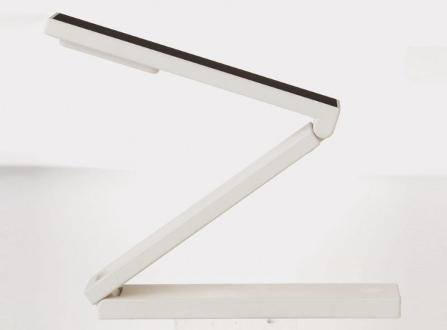 3_lampara_solar_Muji_new INDISPENSABLES MUJI PARA VERANO