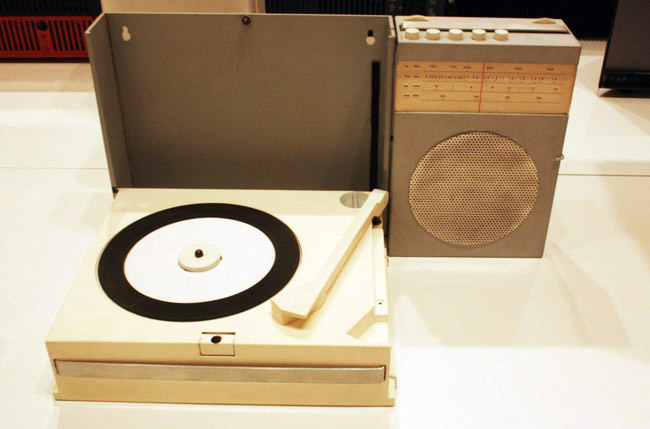 6-braun-dieter-rams BRAUN & DIETER RAMS