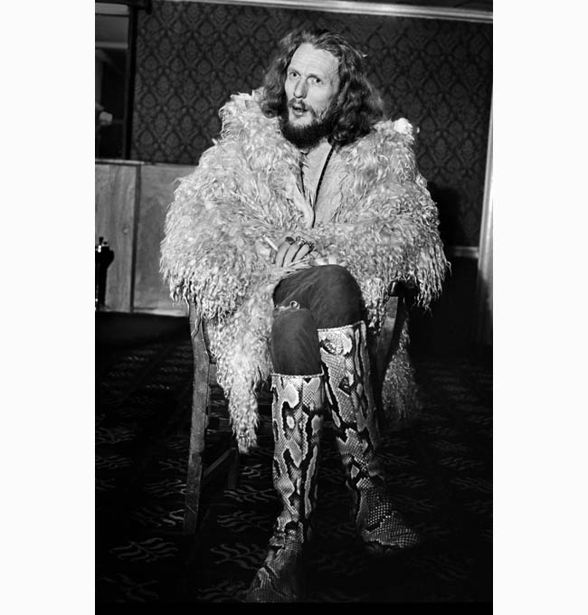 BewareofMrBaker_2 BEEFEATER IN-EDIT 2013