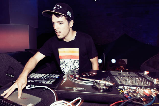 DJ_RIDE-1 BERSHKA FANDAY