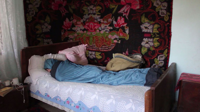 Fotograma del cortometraje No hablo rumano, de Rocío Montaño.