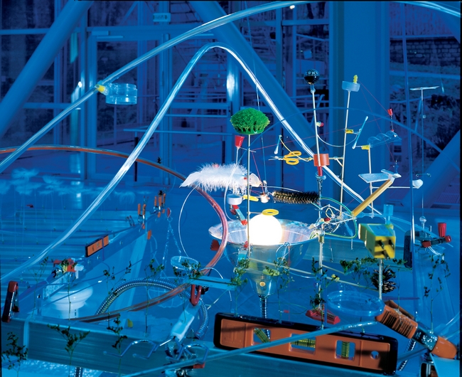 Sarah Sze - Everything That Rises Must Converge, 1999 - Exh View 5 30 AÑOS DE MECENAZGO