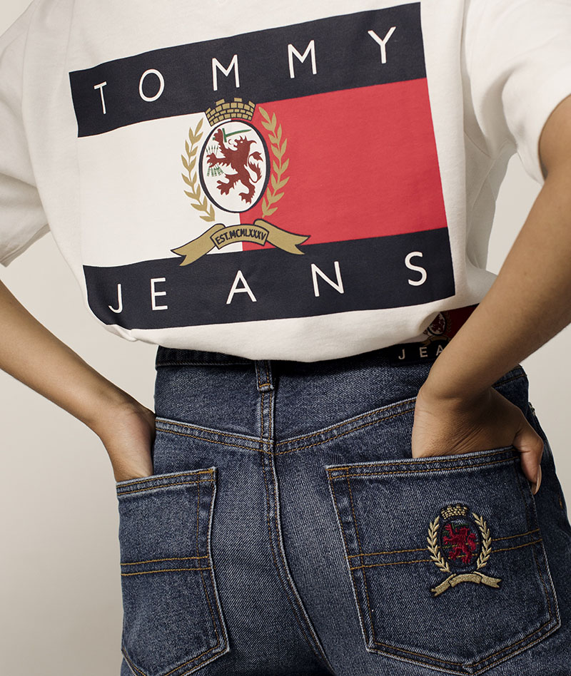 nuevo escudo para Tommy Jeans