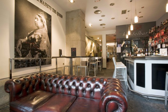 BRISTOLBAR IN WINTER