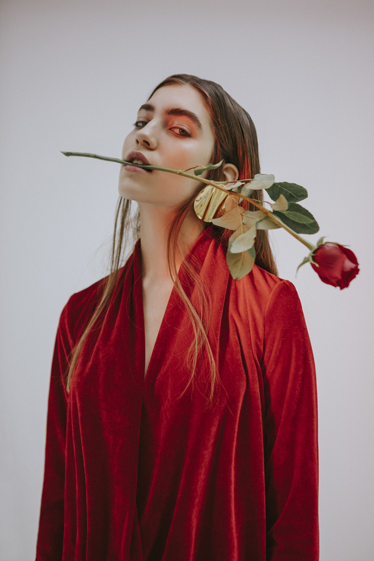 Editorial moda en rojo por Alejandra Vacuii