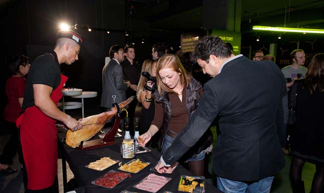 glori-xxx BARTCELONA DESIGN EDITION 2011