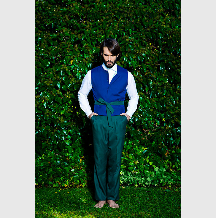 Adiós al Aburrido Traje Azul