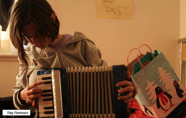 ray rumours, abril no tan cruel, neo2 ABRIL NO TAN CRUEL